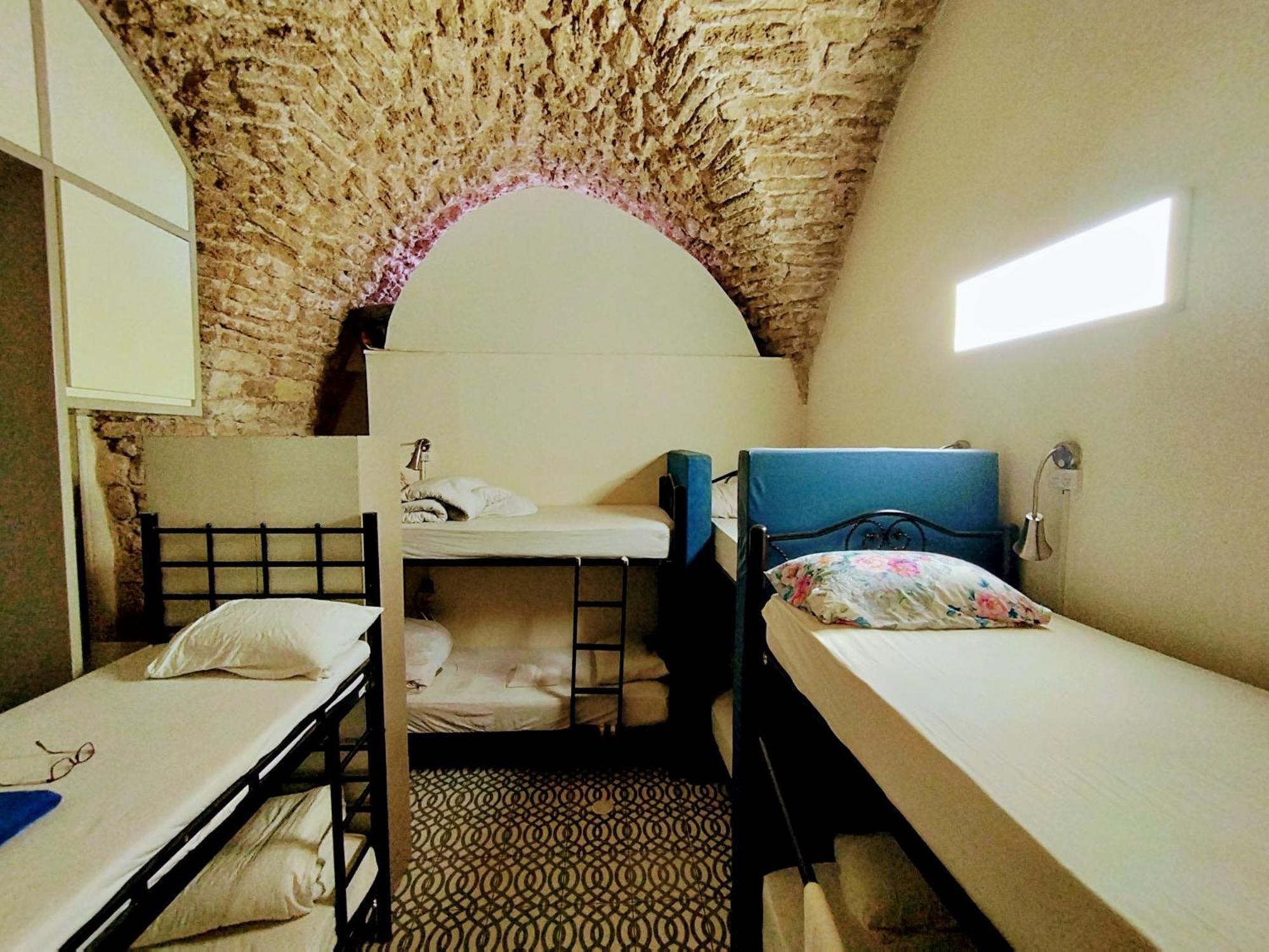 Polihosts Old Jaffa Vandrarhem Tel Aviv Exteriör bild